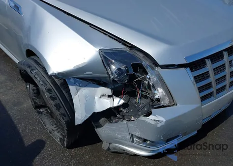 2013 Cadillac Cts Performance z USA, uszkodzony, nr VIN 1G6DJ1E37D0138814